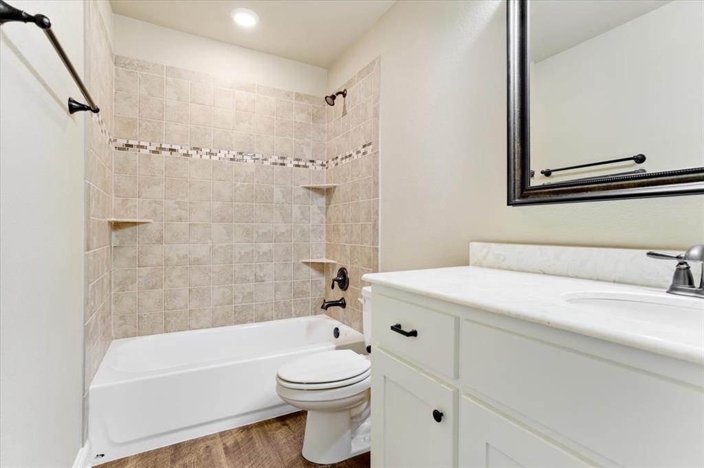 401 Mesa Property Photo 6