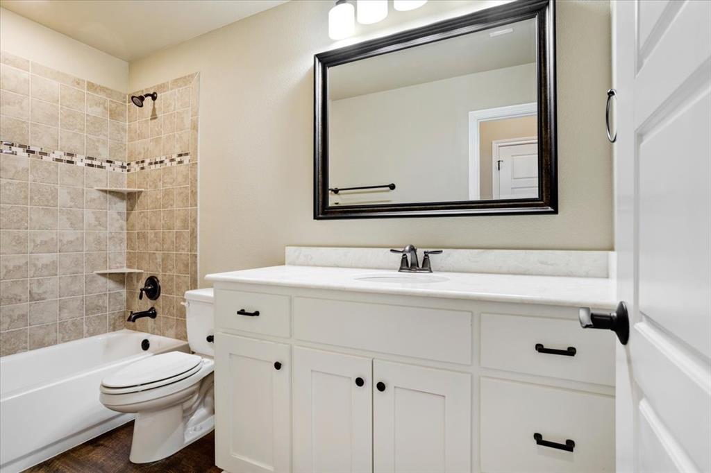 401 Mesa Property Photo 7