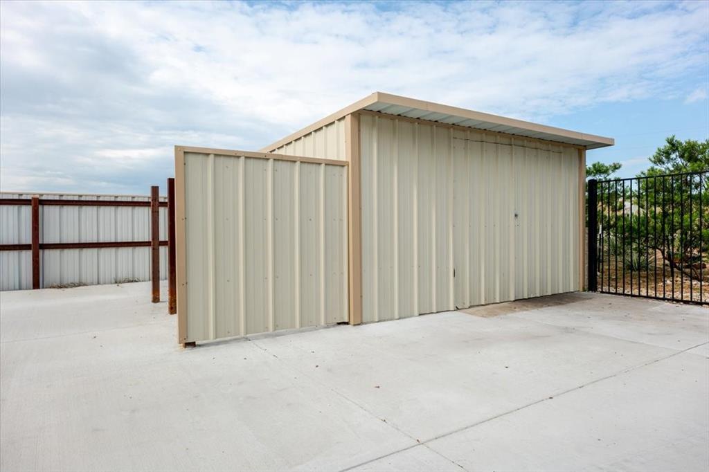 5133 Pyramid Boulevard Property Photo 8