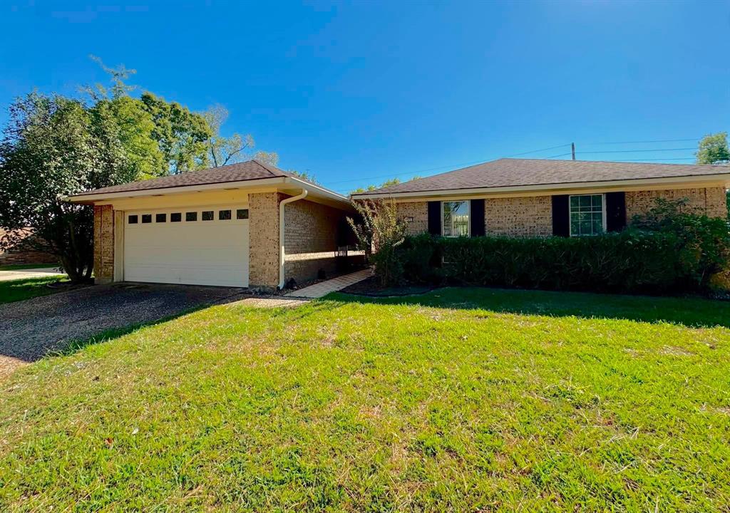 405 Galway Drive Property Photo 1