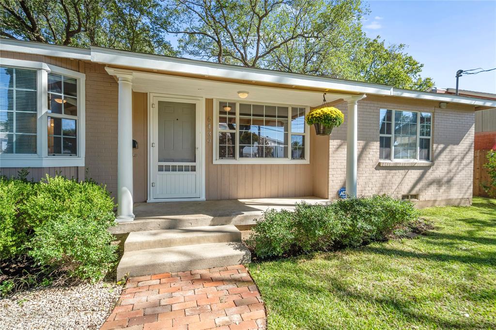 6439 Fisher Road Property Photo 1