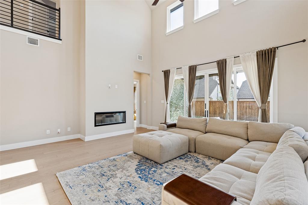 9282 Spindletree Drive Property Photo 6