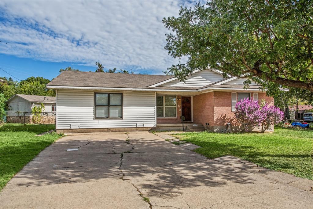 1220 Colfax Circle Property Photo 1