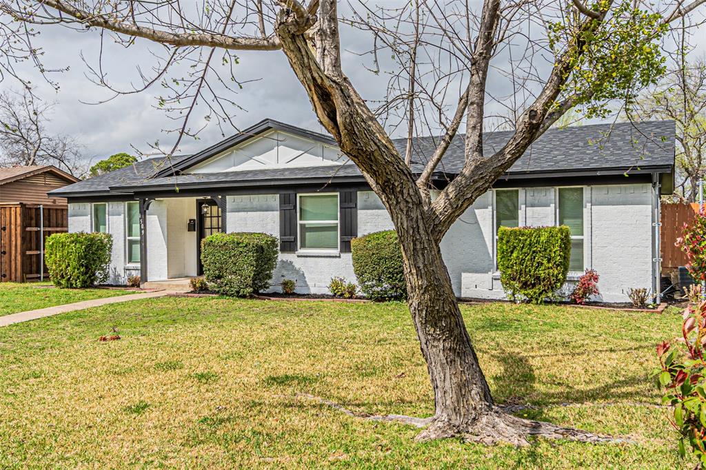 1509 Crockett Street Property Photo 6