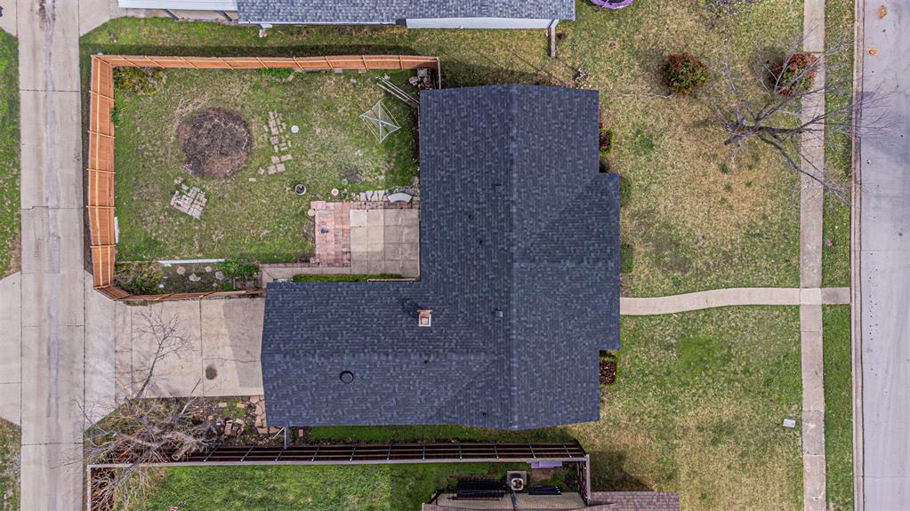 1509 Crockett Street Property Photo 7