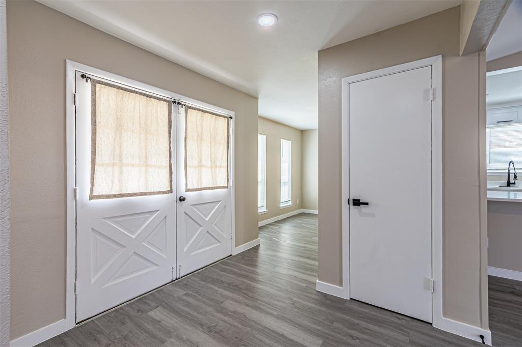 1509 Crockett Street Property Photo 12
