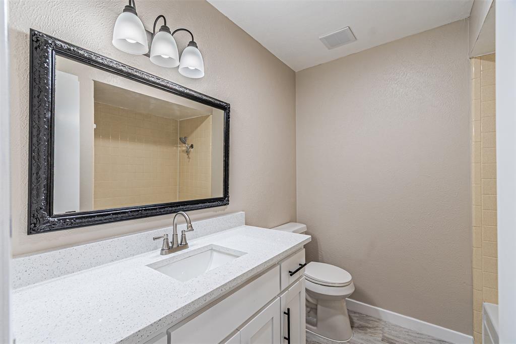 1509 Crockett Street Property Photo 21