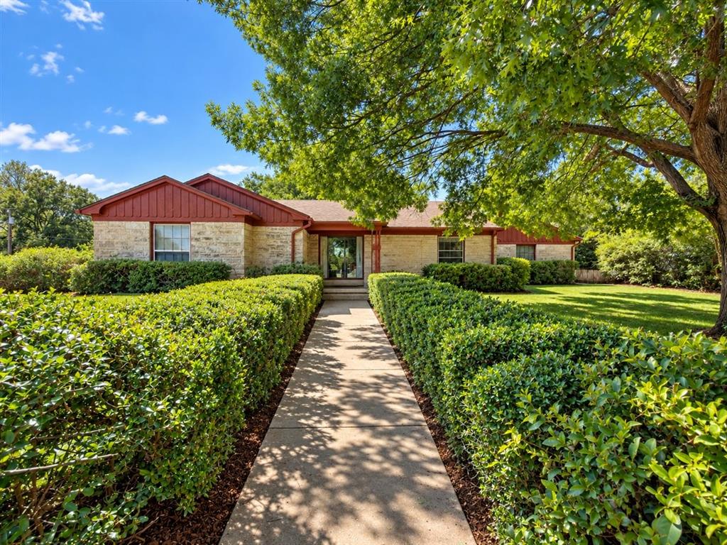 2532 Glencrest Drive Property Photo 1