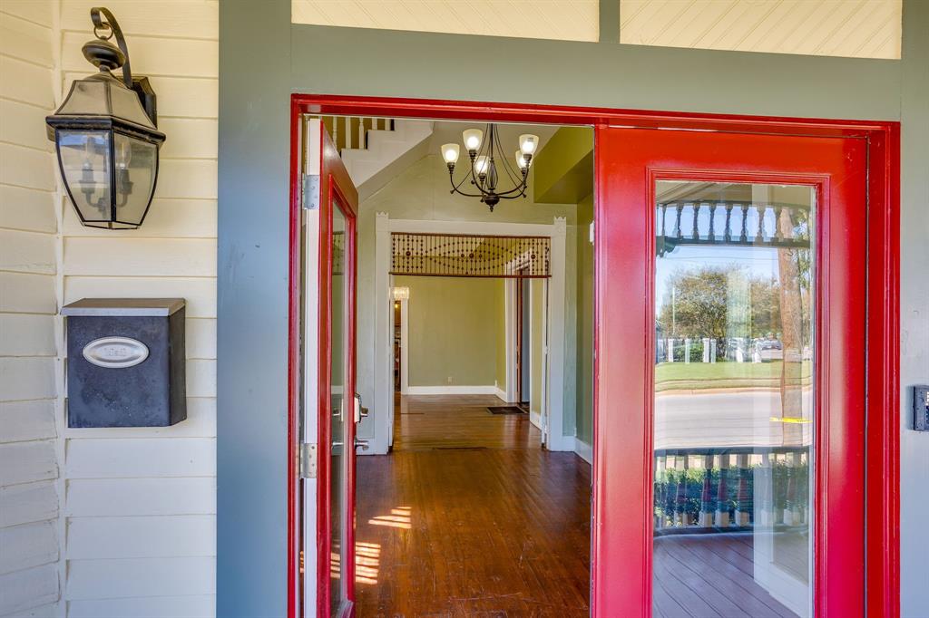 201 N Anglin Street Property Photo 4