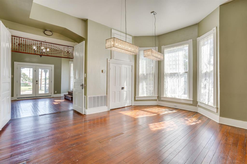 201 N Anglin Street Property Photo 13