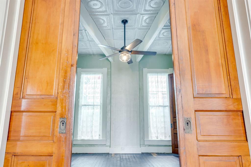 201 N Anglin Street Property Photo 14