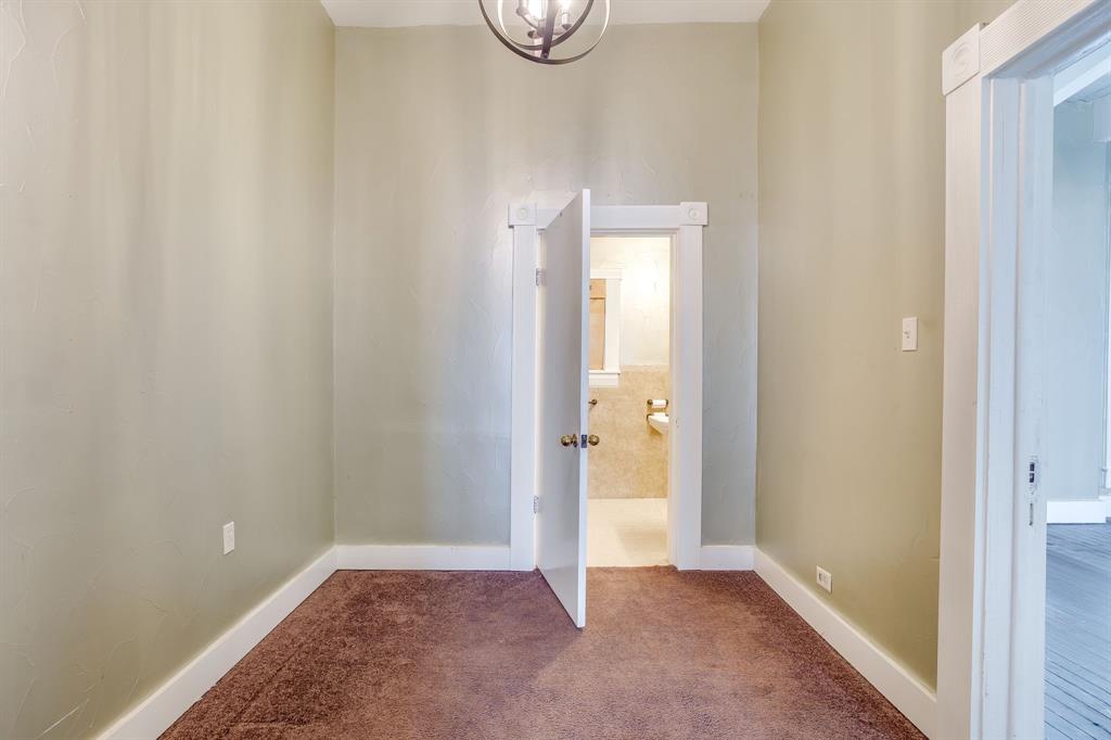 201 N Anglin Street Property Photo 23