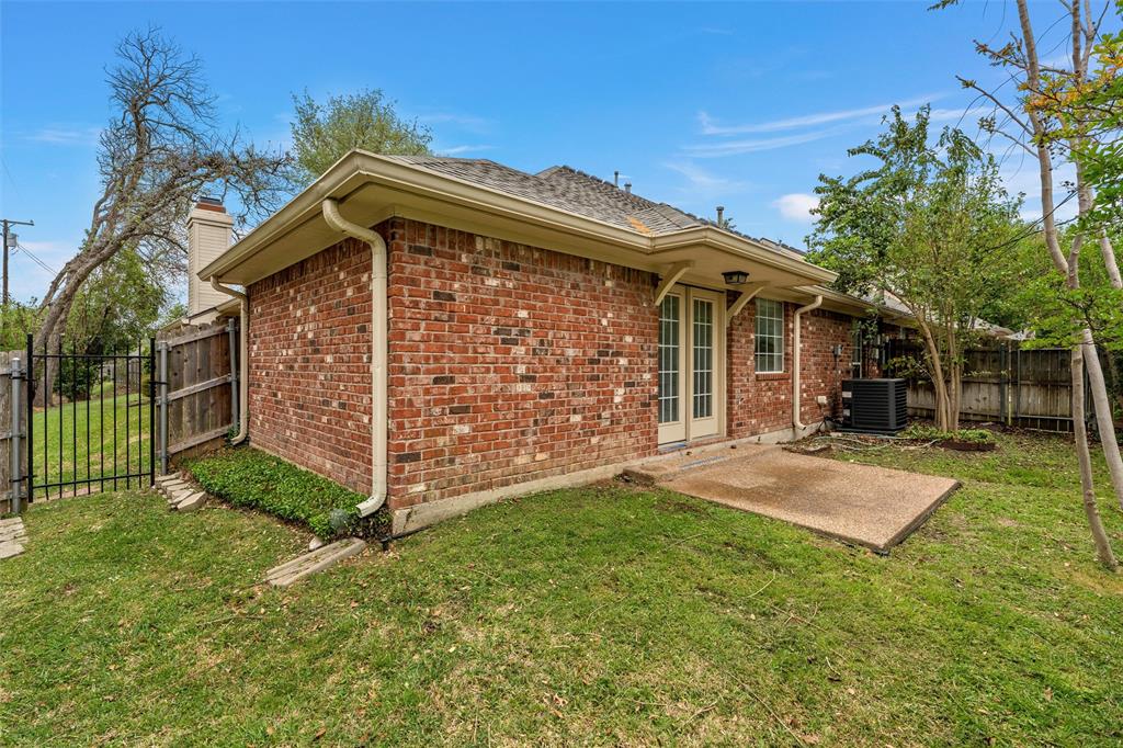 201 Pecan Village Circle Property Photo 16