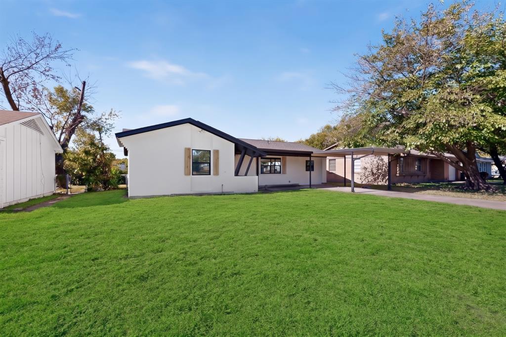 3605 Edgebrook Drive Property Photo 1