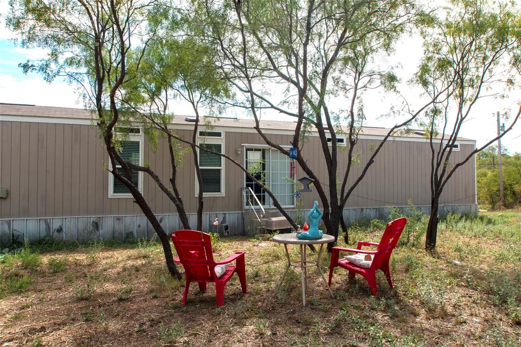 600 E Sixth Street Property Photo 5