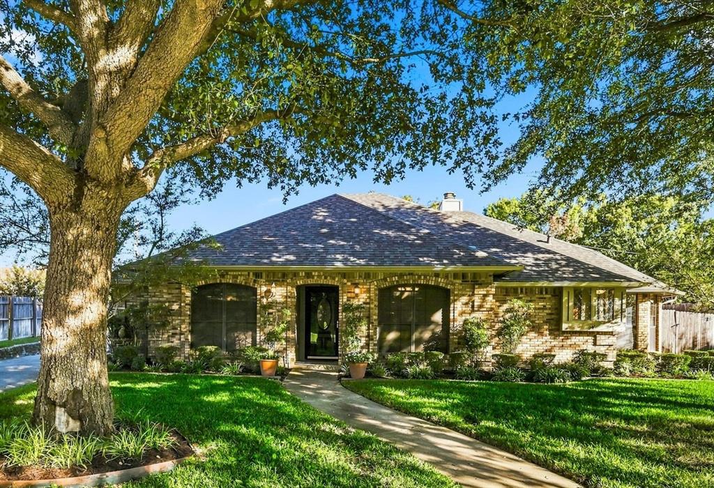 3209 Caliente Court Property Photo 1