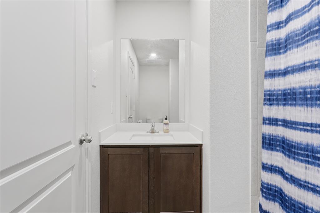 105 Clark Street Property Photo 8