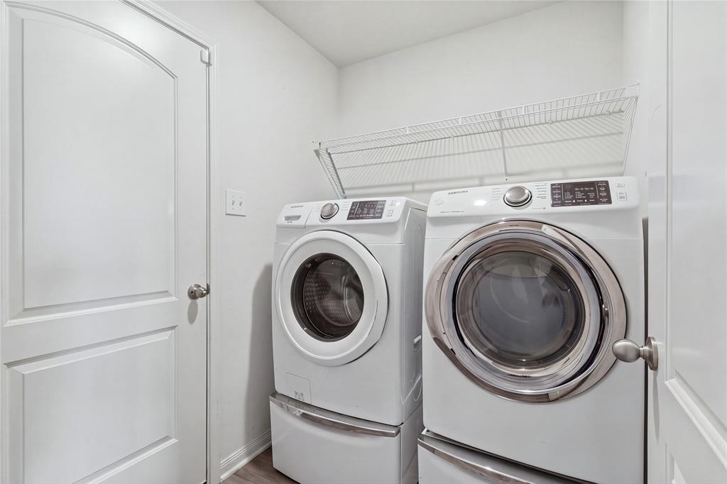 105 Clark Street Property Photo 9