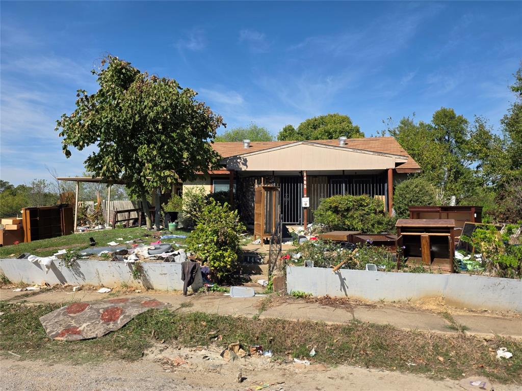 1465 Avenue Avenue Property Photo 1