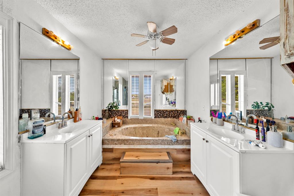 7909 Fm 2757 Property Photo 32