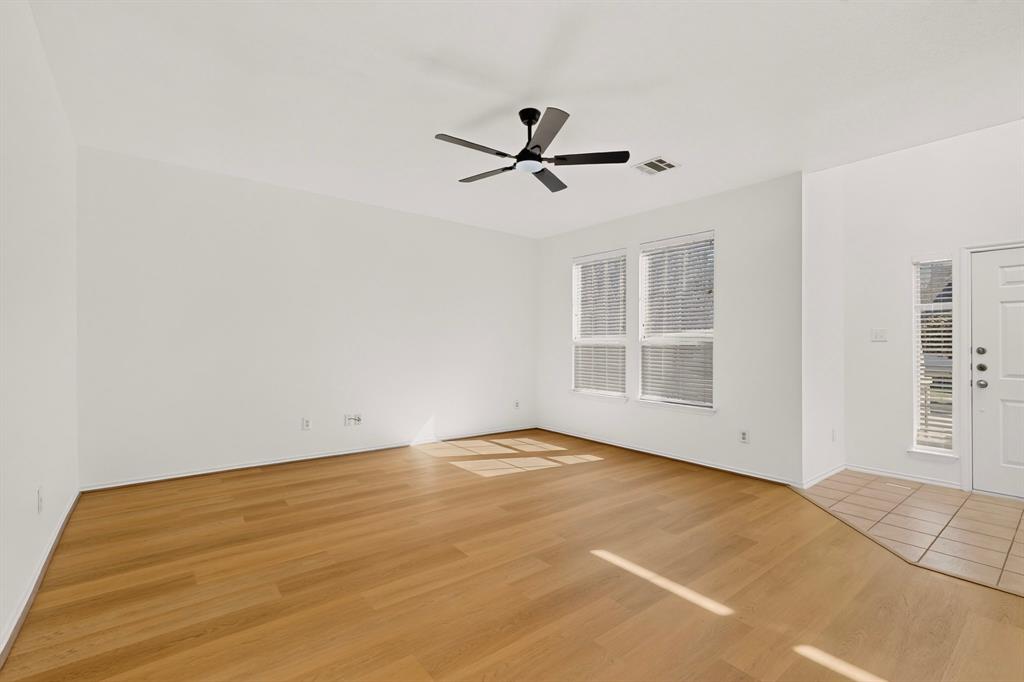 9325 Masse Court Property Photo 7