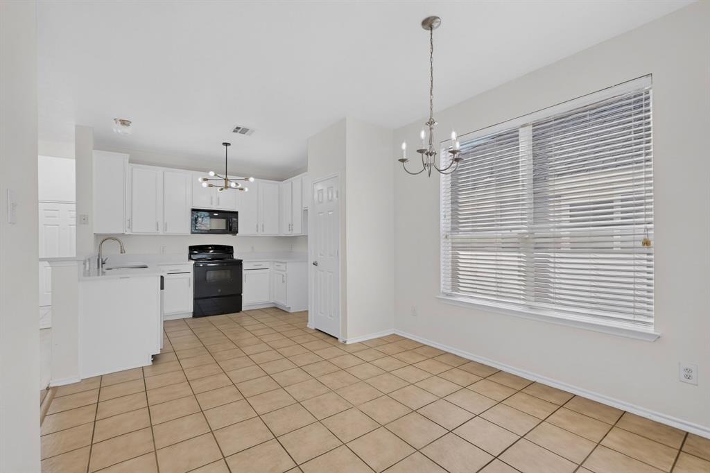 9325 Masse Court Property Photo 9