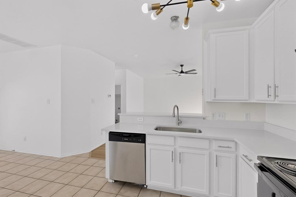 9325 Masse Court Property Photo 11