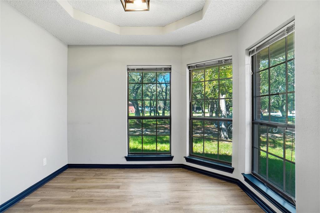 1556 Woodbee Court Property Photo 4