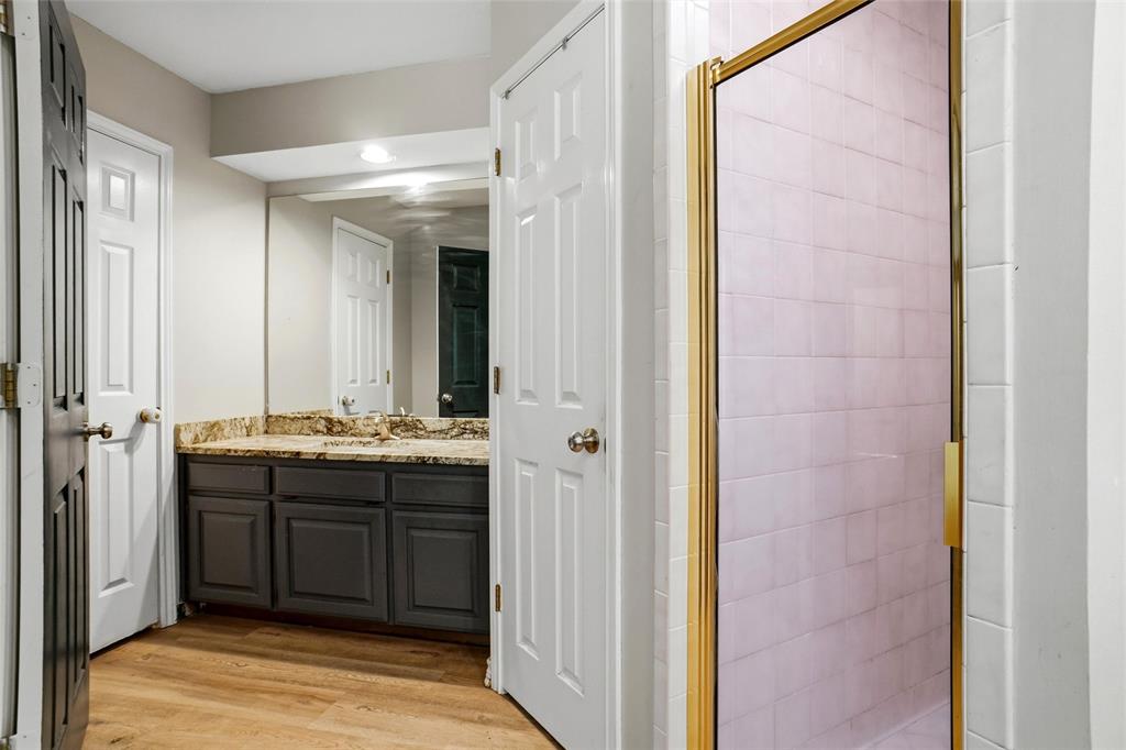 1556 Woodbee Court Property Photo 8