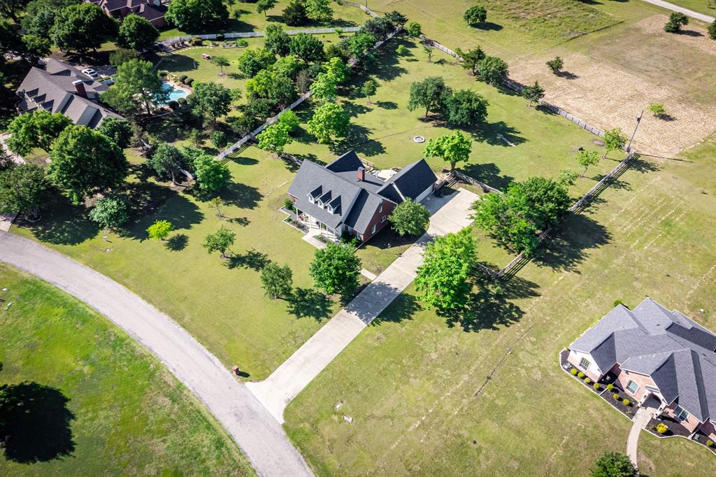15 Brookhollow Circle Property Photo 1