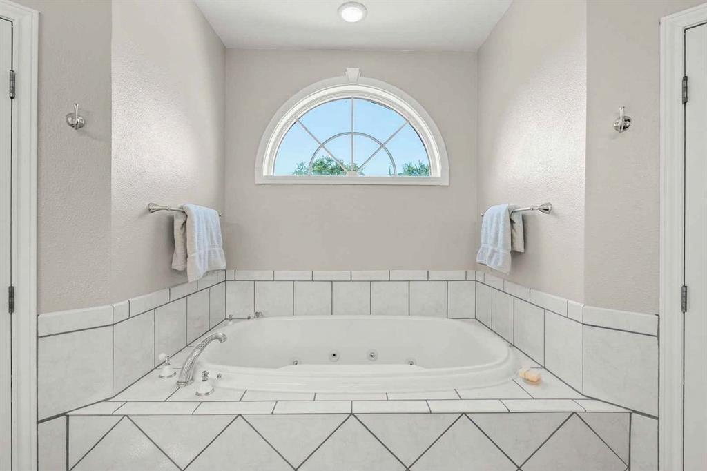 15 Brookhollow Circle Property Photo 19