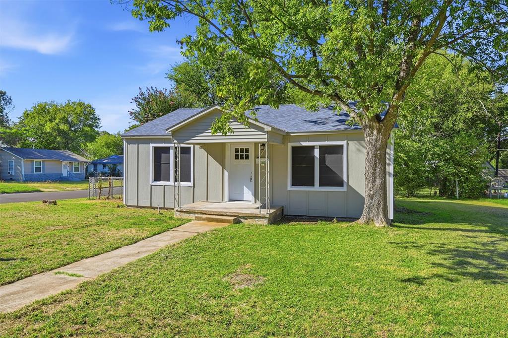 1218 S Maxey Street Property Photo 1
