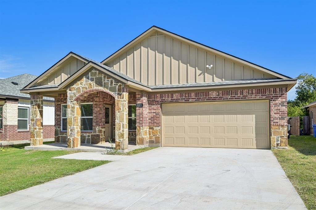1221 S Rockwall Avenue Property Photo 1