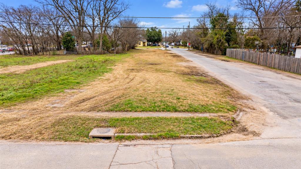 3302 Hamilton Avenue Property Photo 4