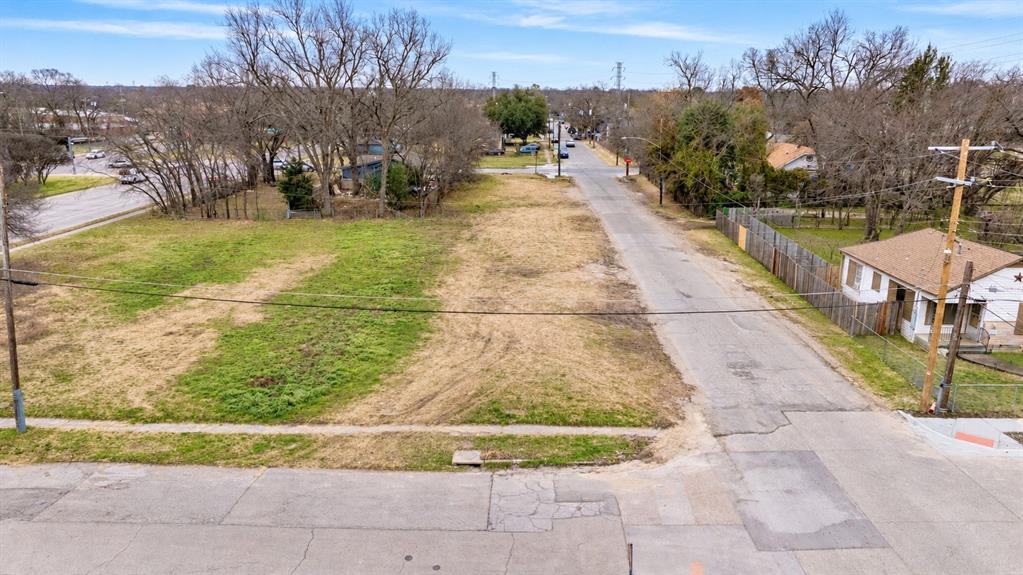 3301 Metropolitan Avenue Property Photo 1