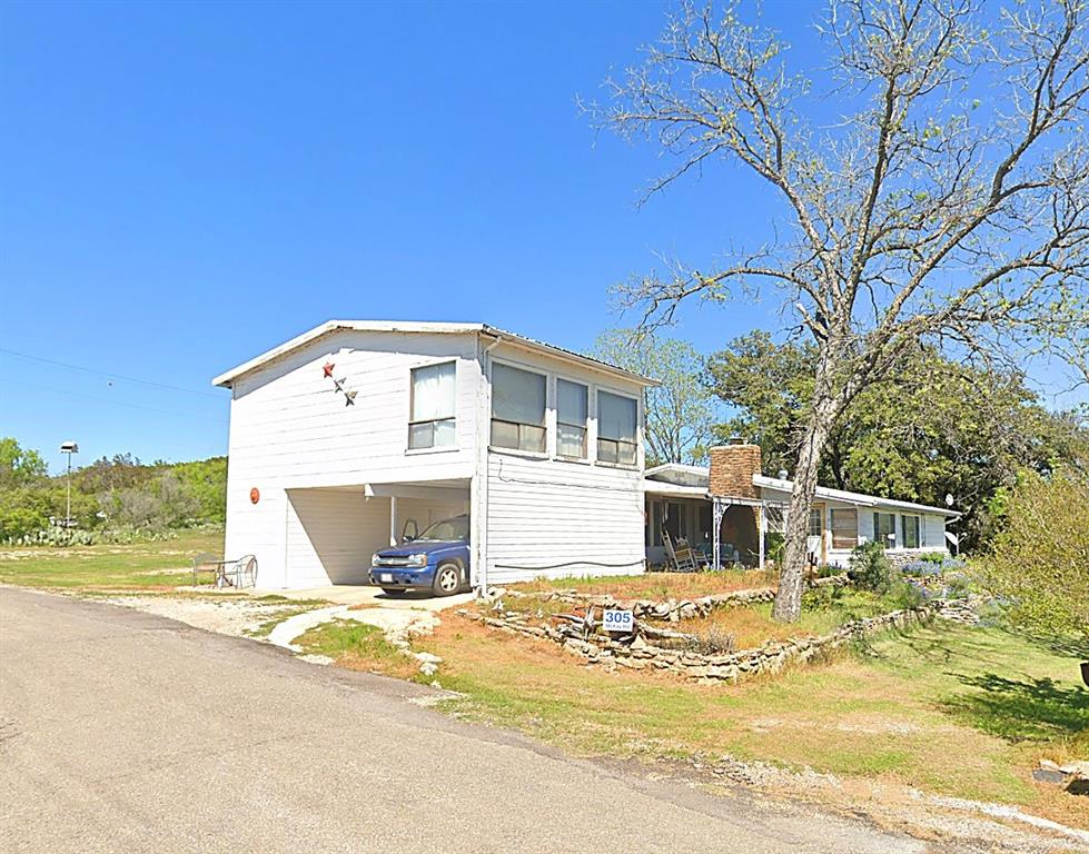 305 Mckay Road Property Photo 1