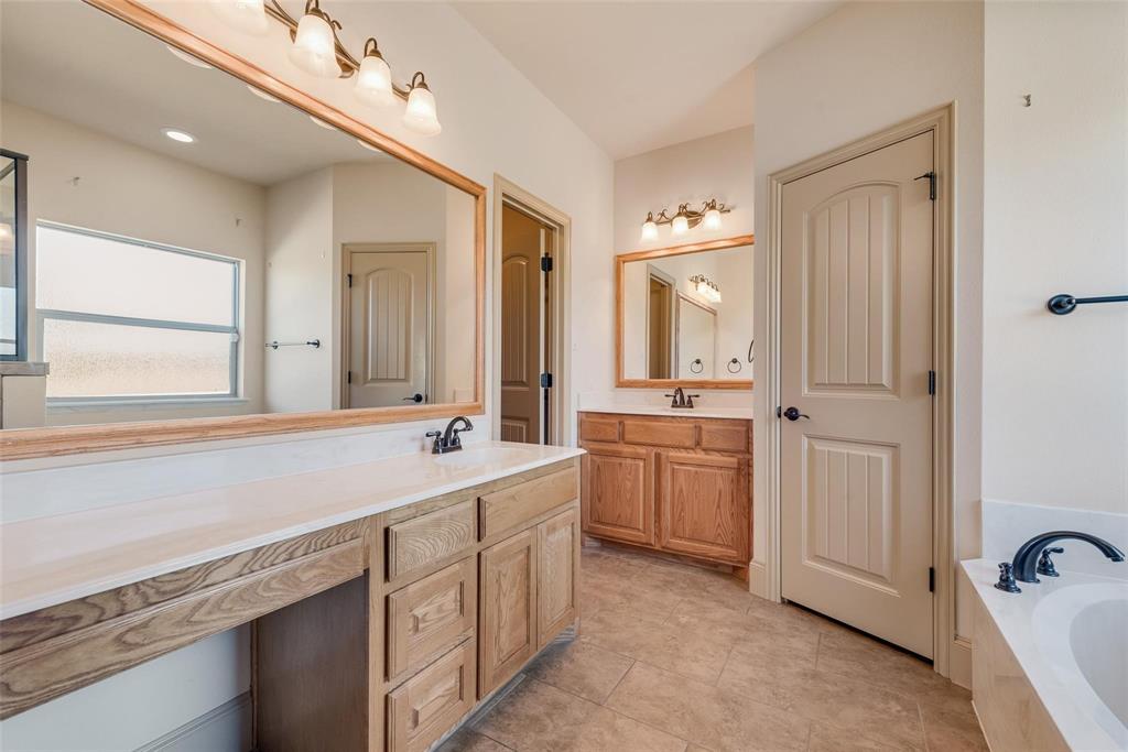 2921 W Alamosa Drive Property Photo 12