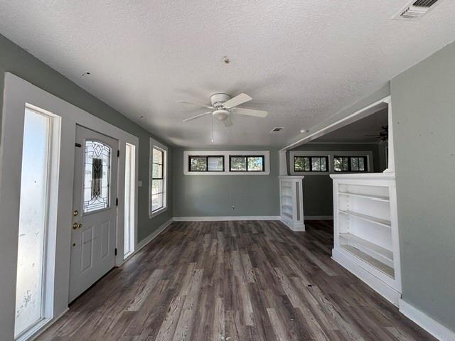 1300 N Oak Avenue Property Photo 12