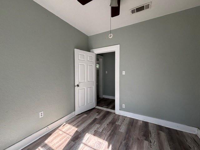 1300 N Oak Avenue Property Photo 17