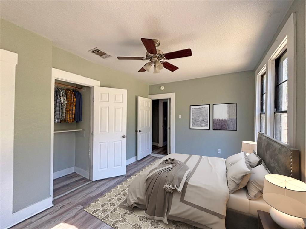 1300 N Oak Avenue Property Photo 21