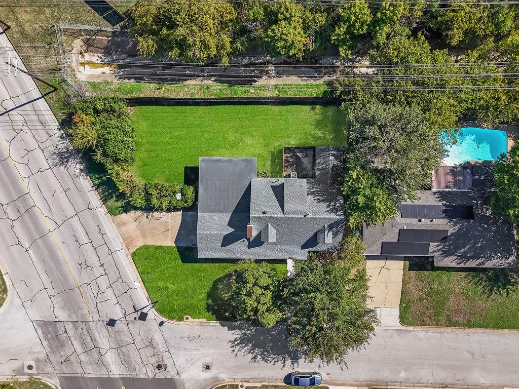5401 Westhaven Drive Property Photo 4