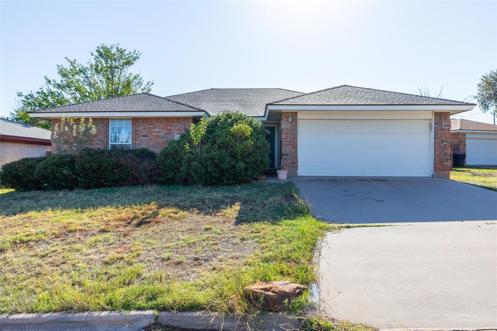8009 Weehunt Court Property Photo 1