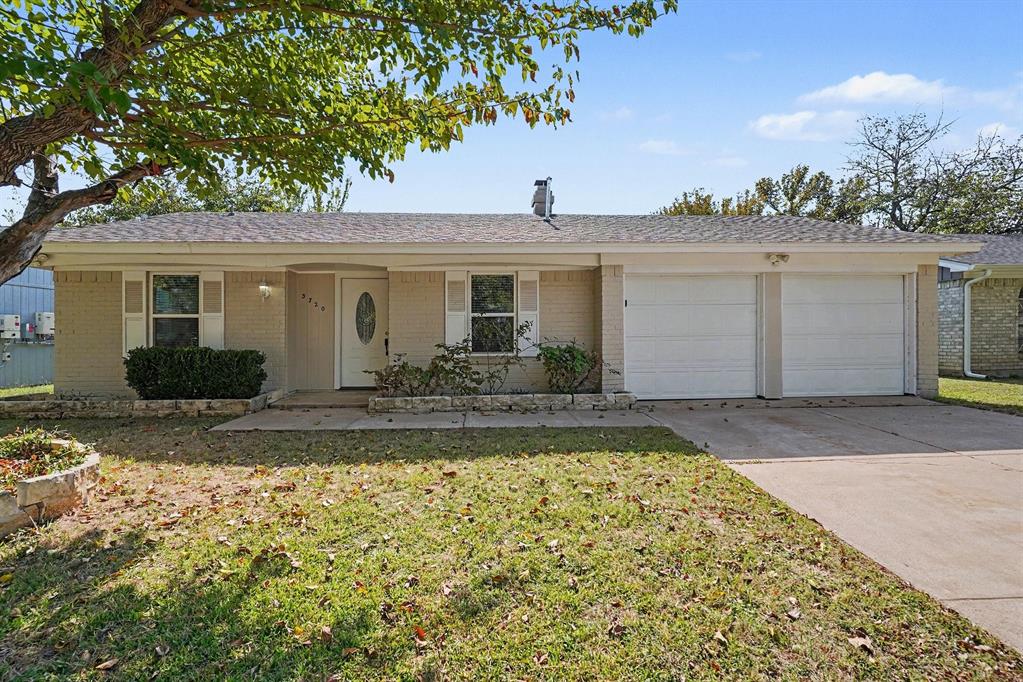 3720 Royal Crest Drive Property Photo 1