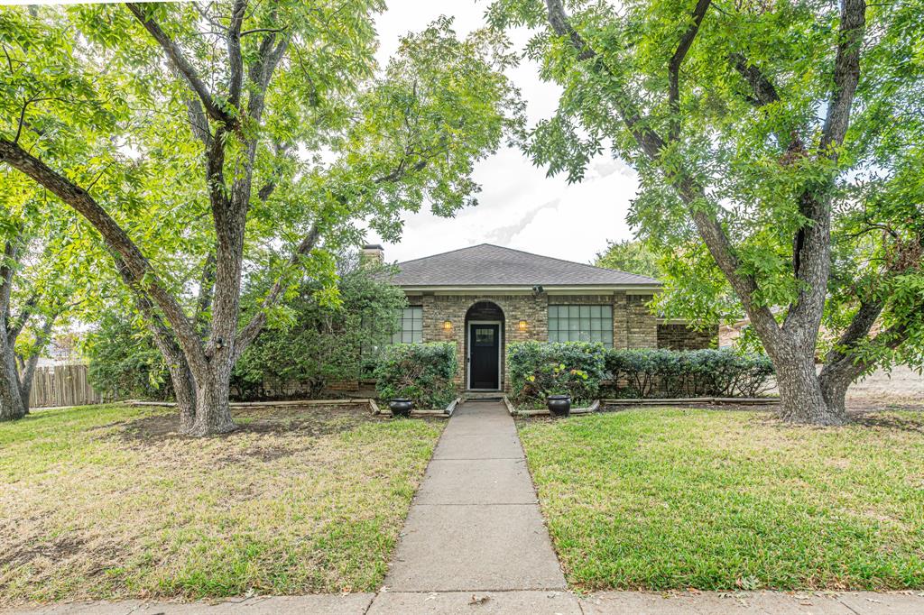 7003 Claybrook Drive Property Photo 1
