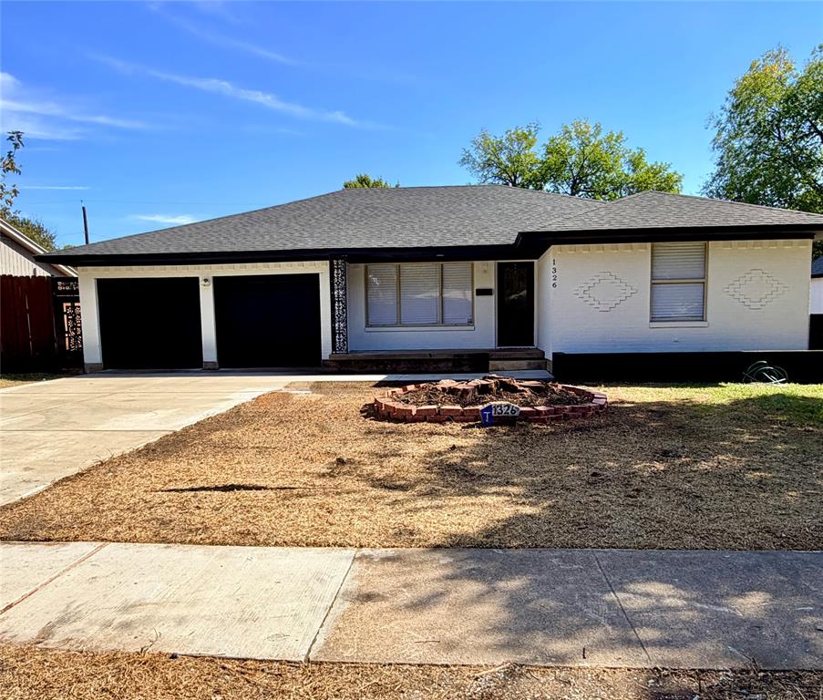 1326 Tanager Lane Property Photo 1