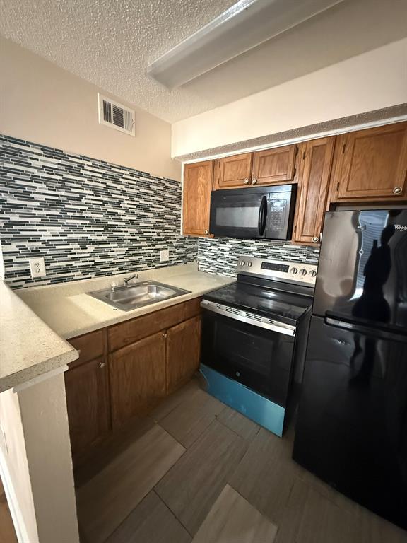 9809 Walnut Street 301 Property Photo 1