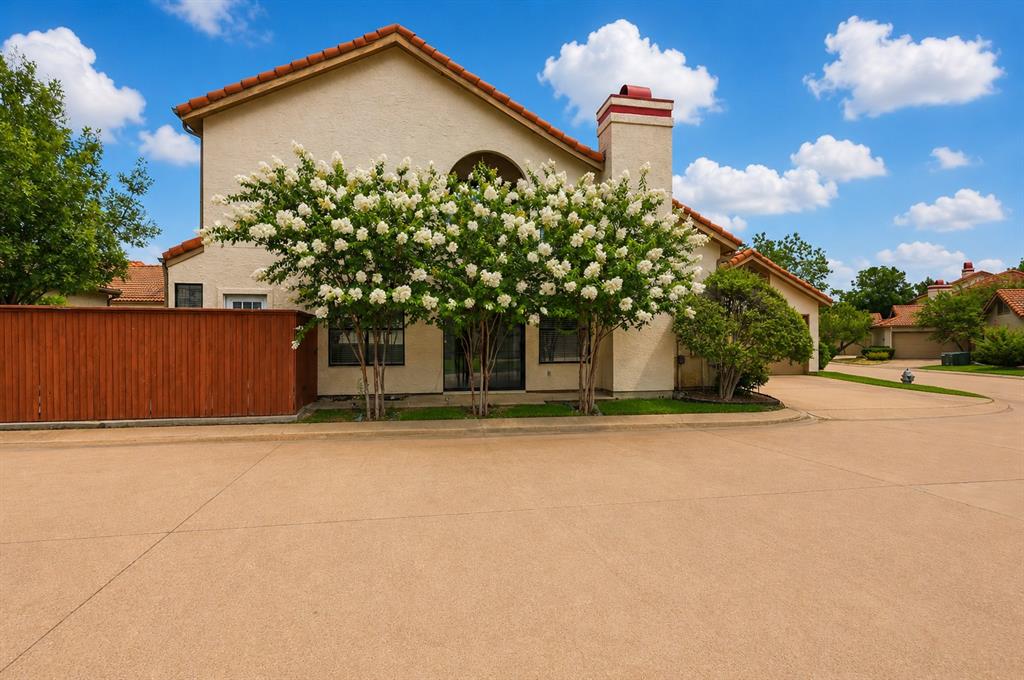 608 Fiesta Circle Property Photo 2