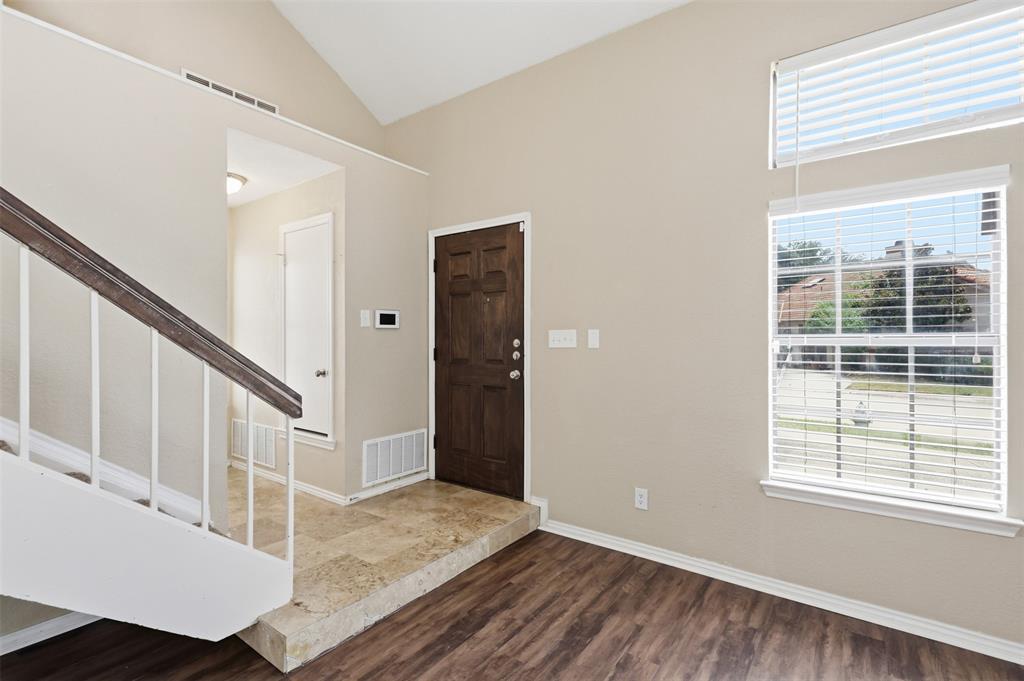 608 Fiesta Circle Property Photo 4