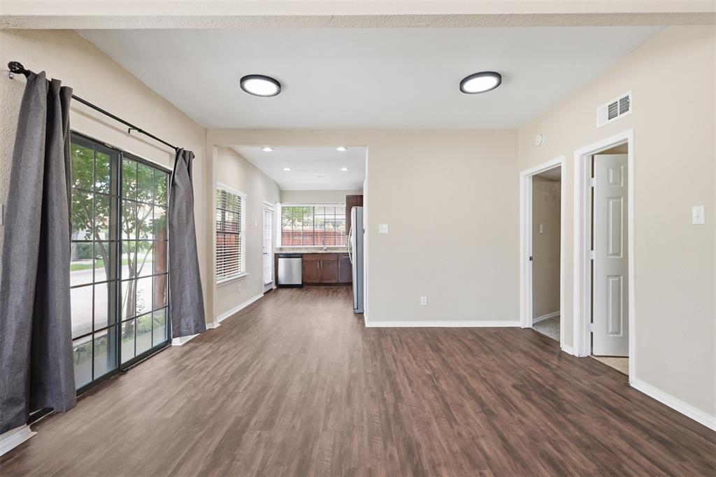 608 Fiesta Circle Property Photo 7