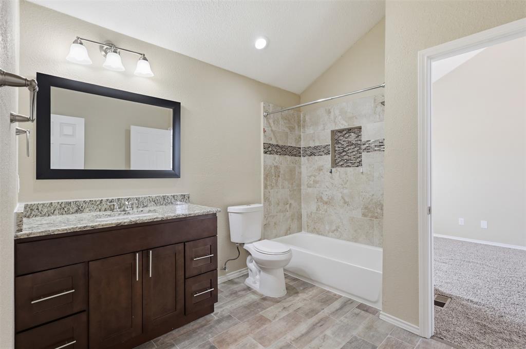 608 Fiesta Circle Property Photo 18